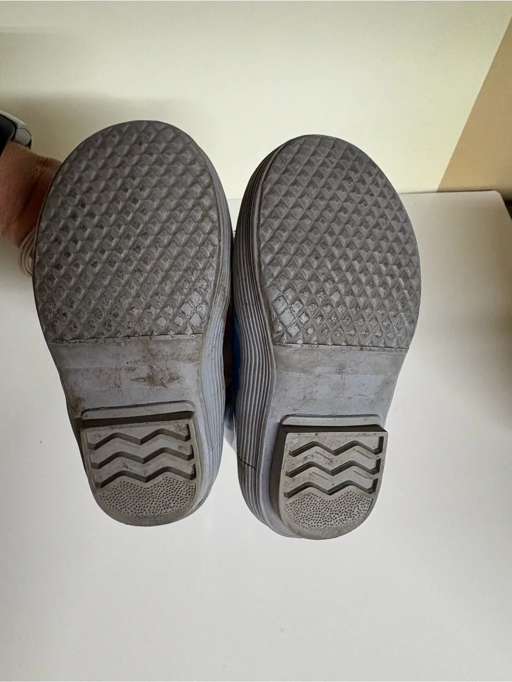 L.L. Bean Toddlers' Puddle Stompers Rain Boots, Shark Print Size 7